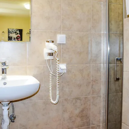 Gorgeous In With Wifi *